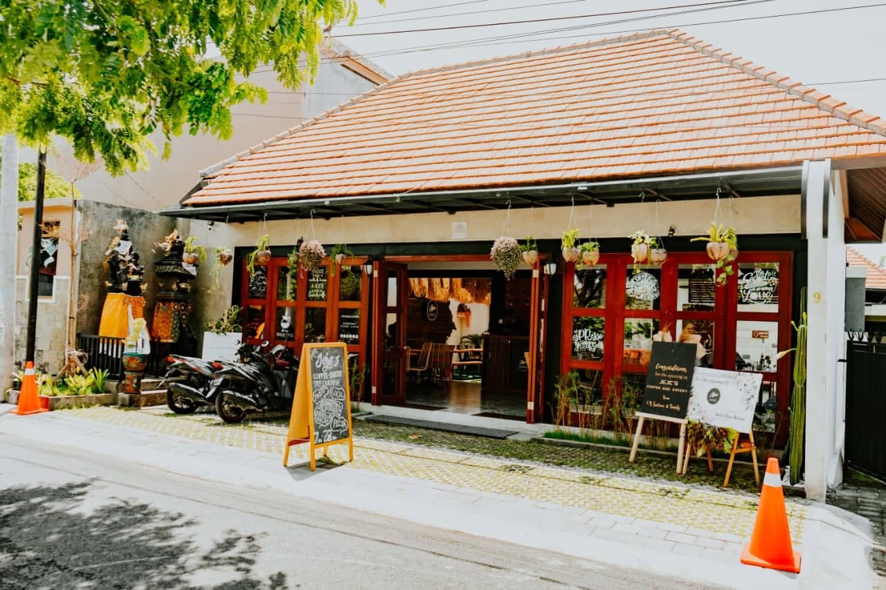 Jeje's Coffee and Eatery kerobokan